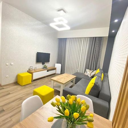 Luxury Apartment, New Building, Centre 耶烈万 外观 照片